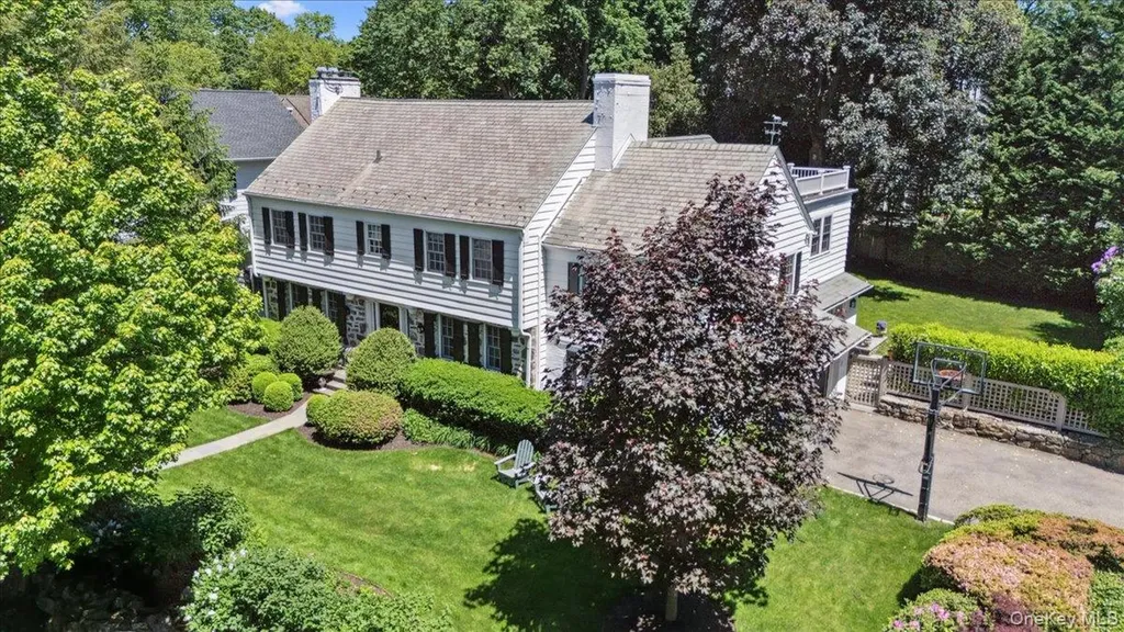7 Meadow Place Larchmont NY 10538
