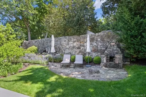 7 Meadow Place Larchmont NY 10538
