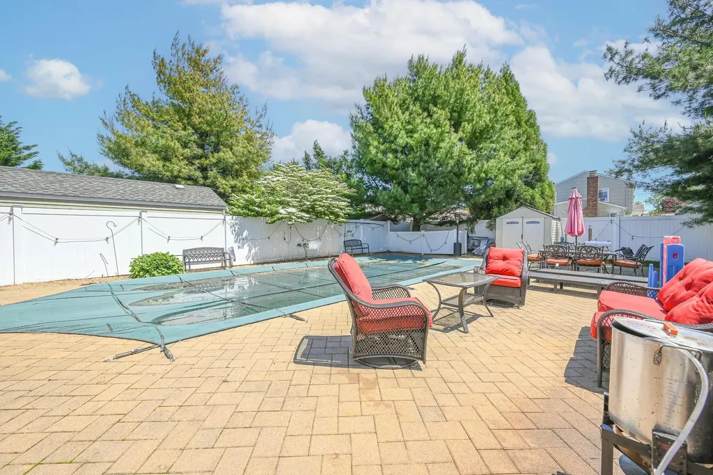 25 Baldwin Avenue Massapequa NY 11758