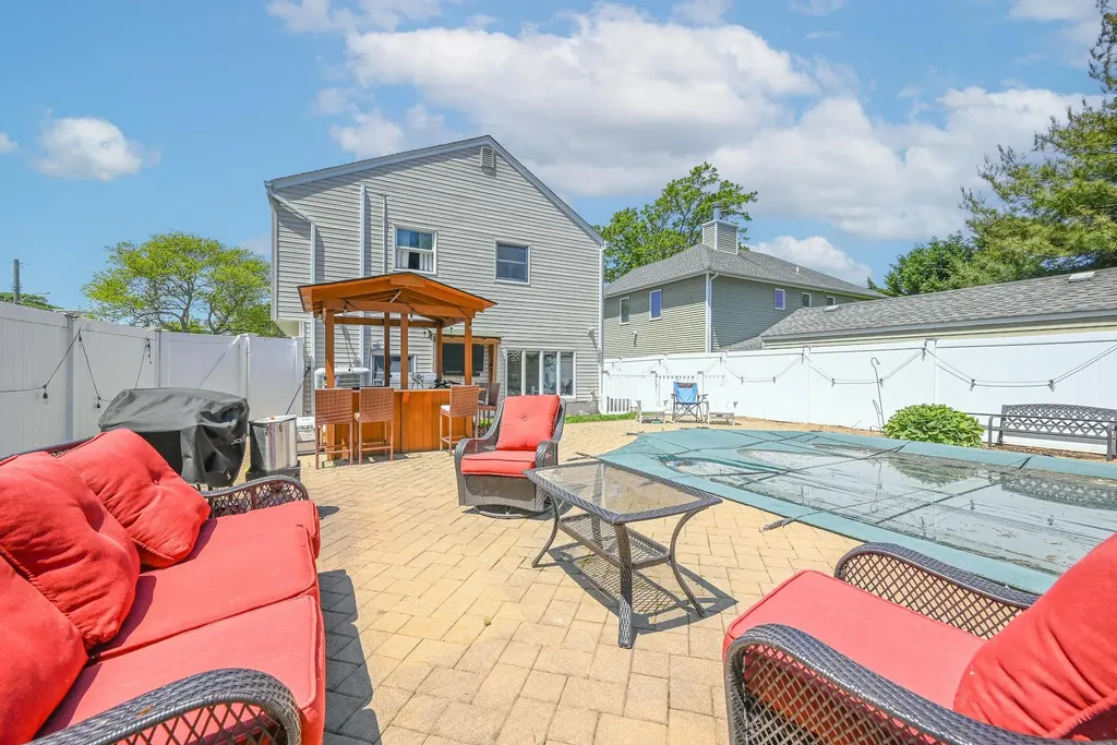 25 Baldwin Avenue Massapequa NY 11758