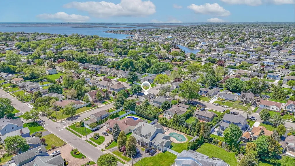 25 Baldwin Avenue Massapequa NY 11758