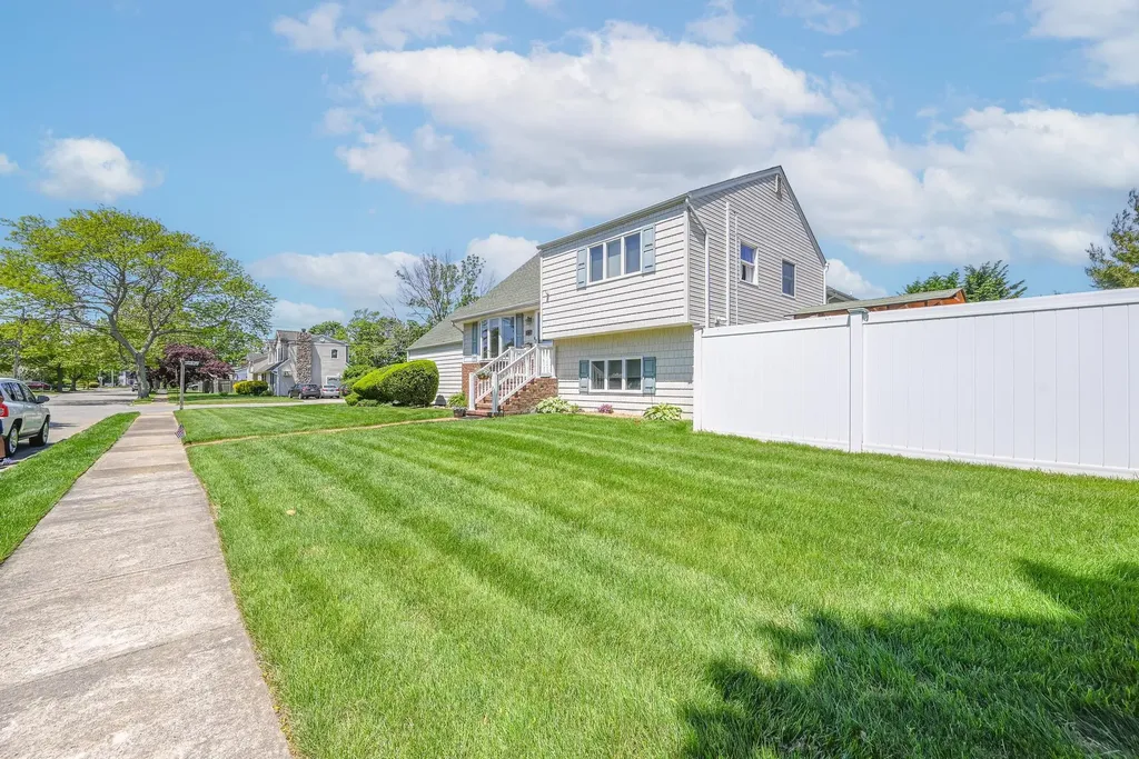 25 Baldwin Avenue Massapequa NY 11758