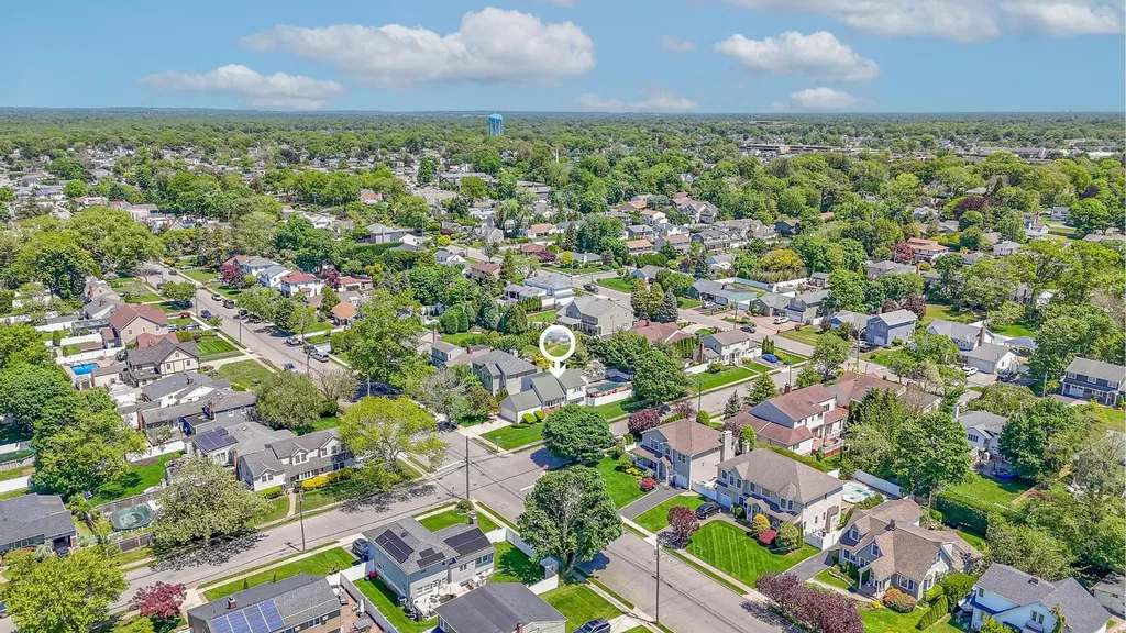 25 Baldwin Avenue Massapequa NY 11758
