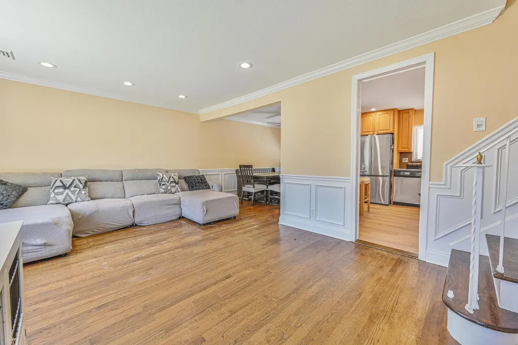 25 Baldwin Avenue Massapequa NY 11758