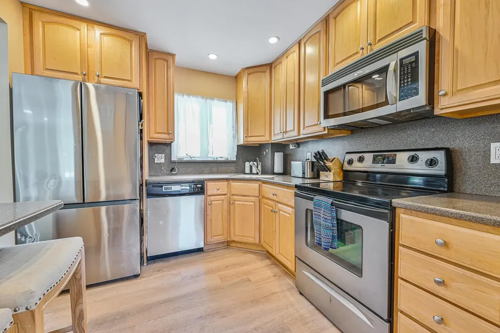 25 Baldwin Avenue Massapequa NY 11758