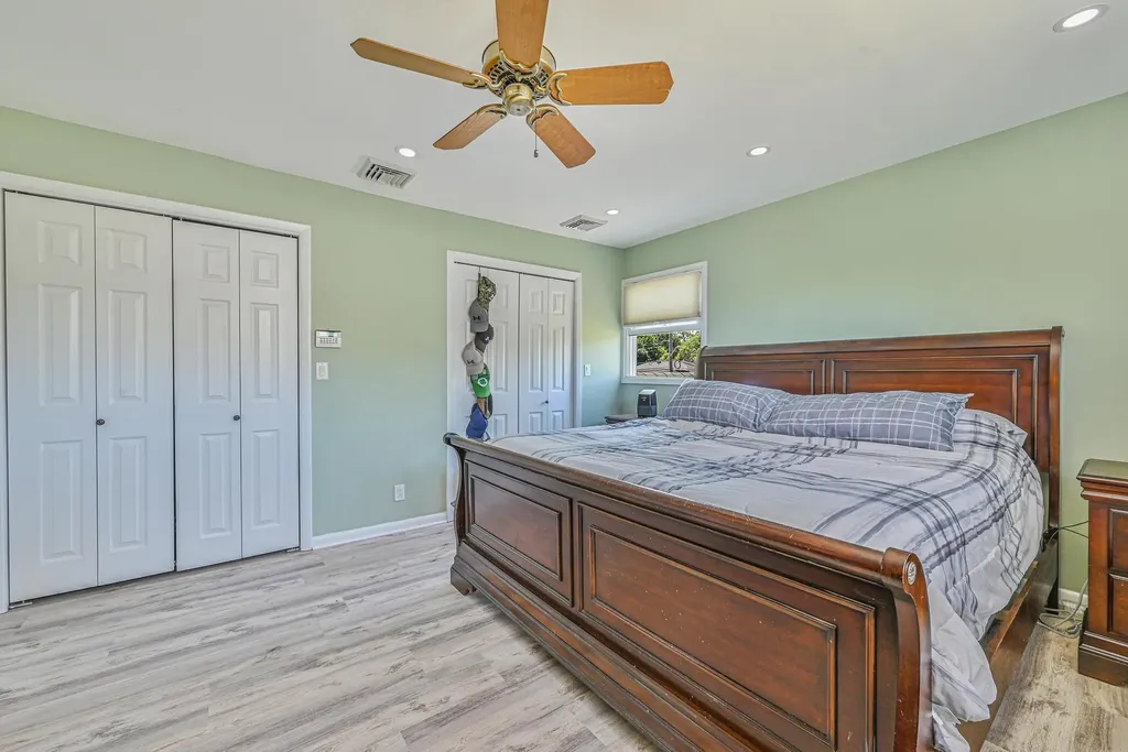 25 Baldwin Avenue Massapequa NY 11758