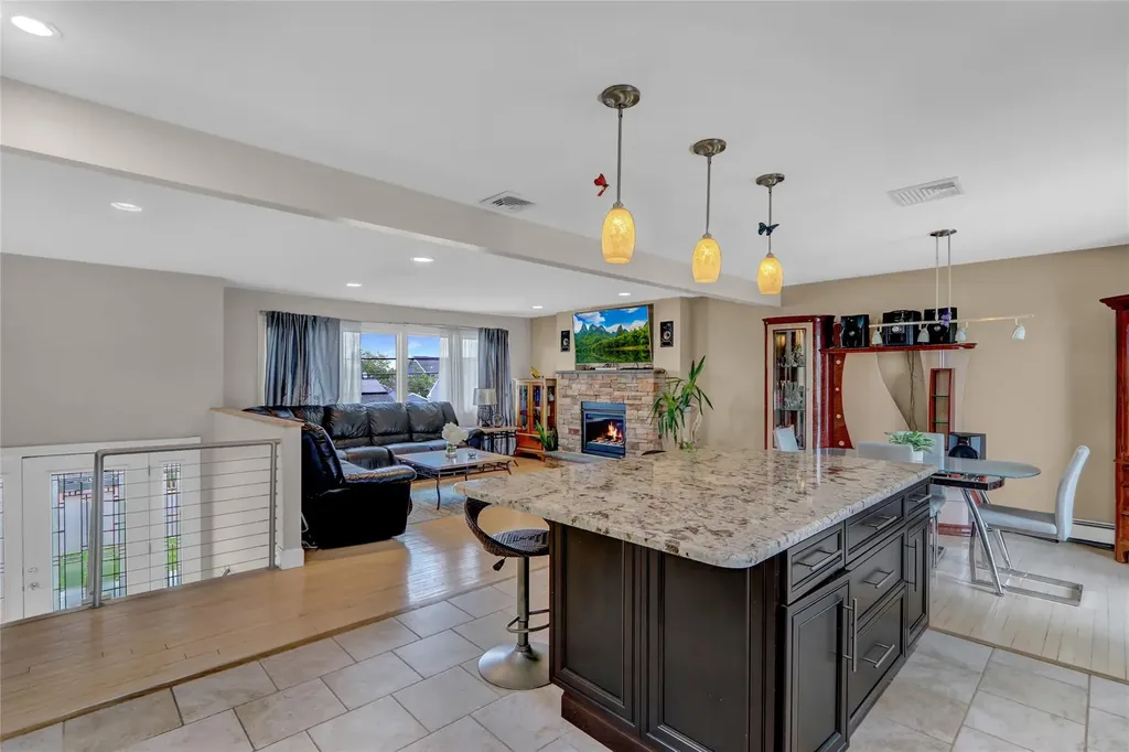 26 Bayview Avenue Babylon NY 11702