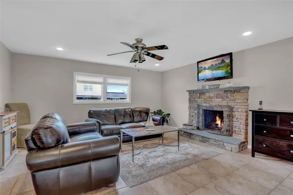 26 Bayview Avenue Babylon NY 11702