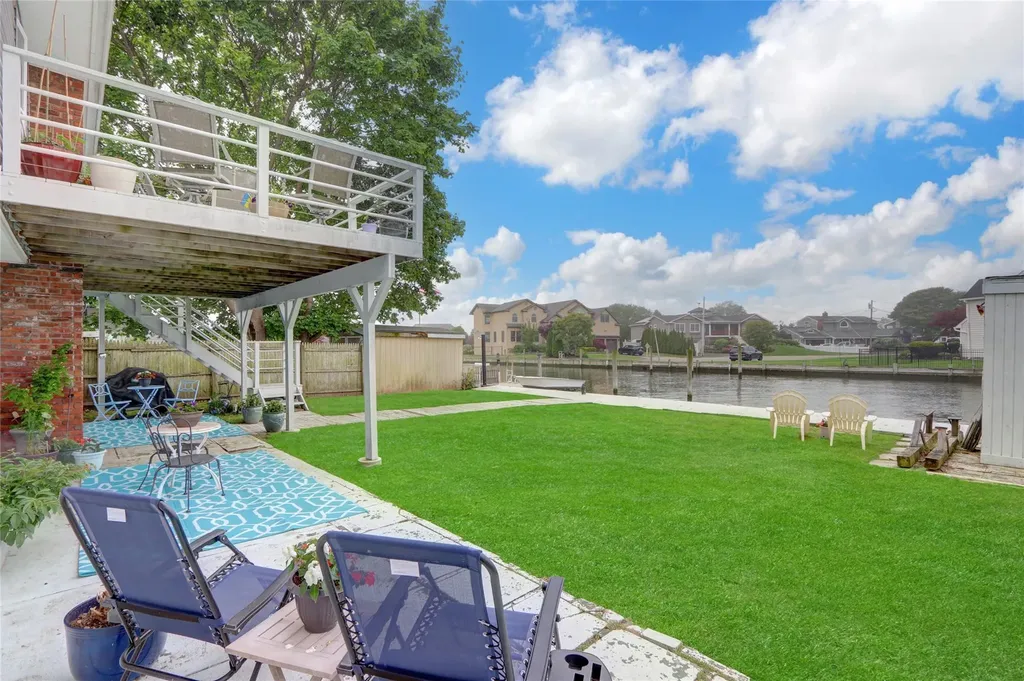 26 Bayview Avenue Babylon NY 11702