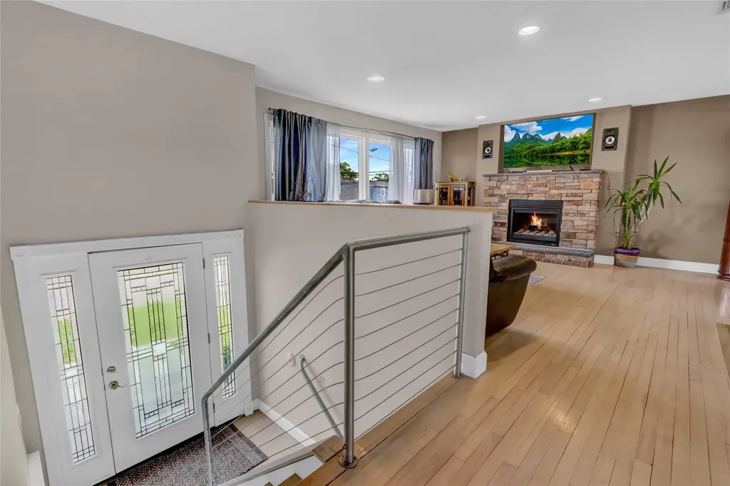 26 Bayview Avenue Babylon NY 11702