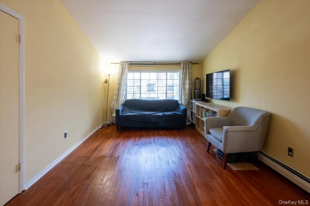 16608 29th Avenue Flushing NY 11358