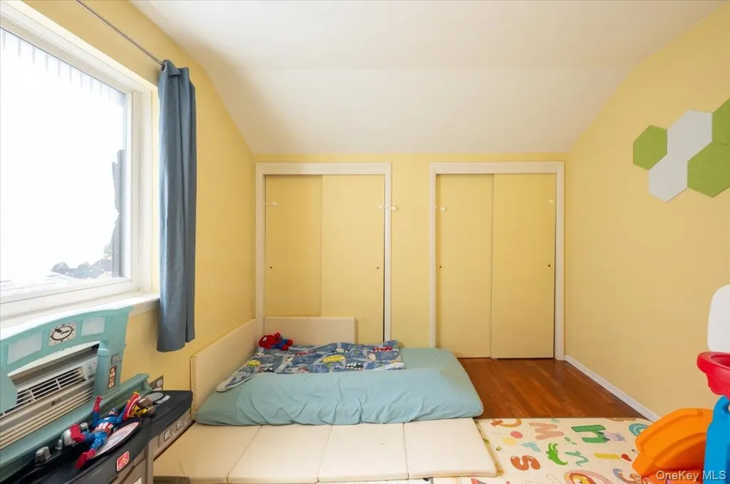 16608 29th Avenue Flushing NY 11358