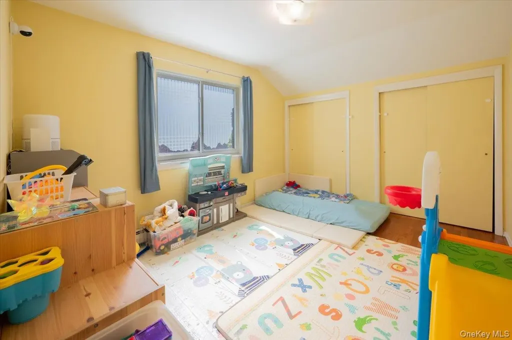 16608 29th Avenue Flushing NY 11358