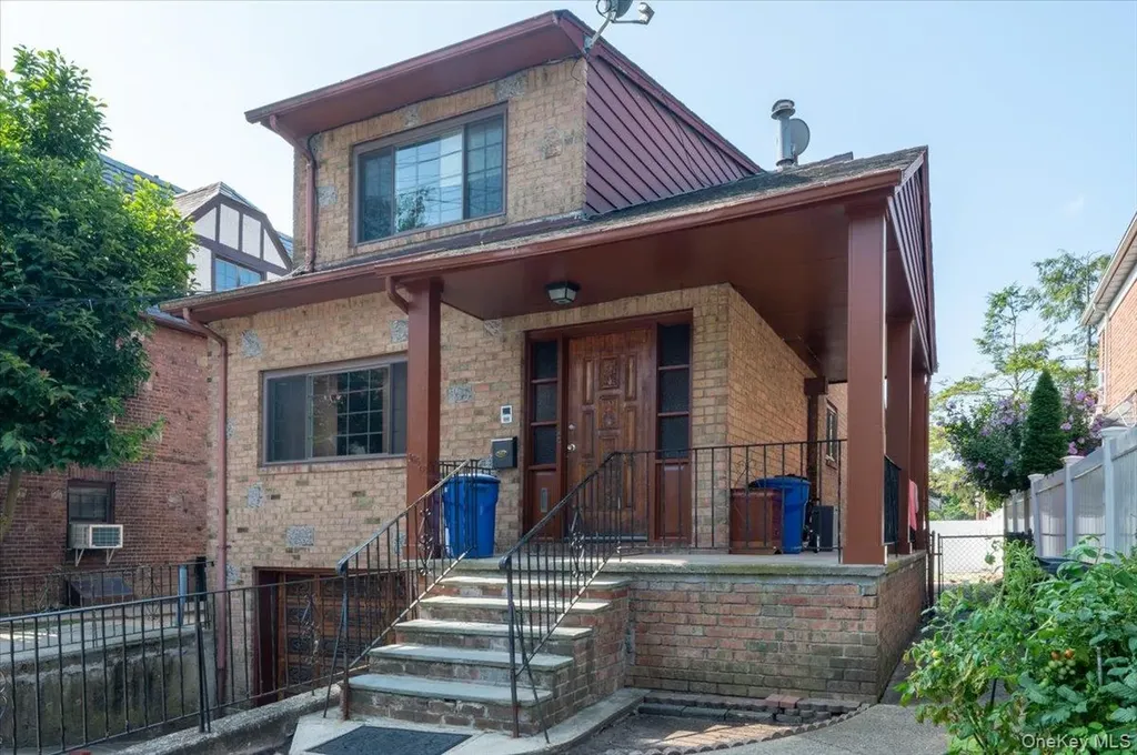 16608 29th Avenue Flushing NY 11358