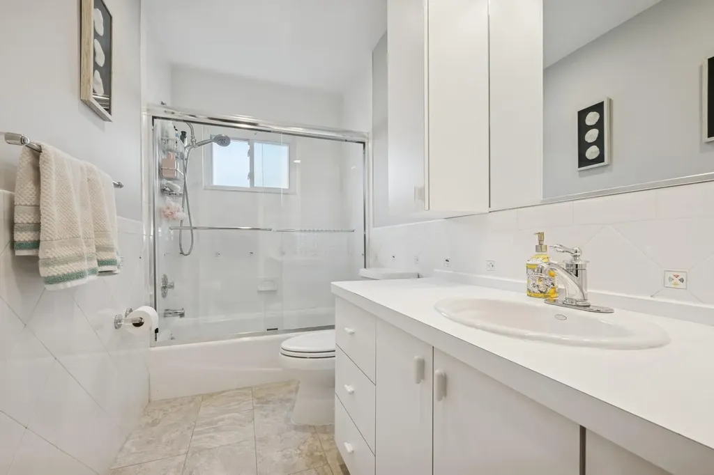 1334 Martin Drive Wantagh NY 11793