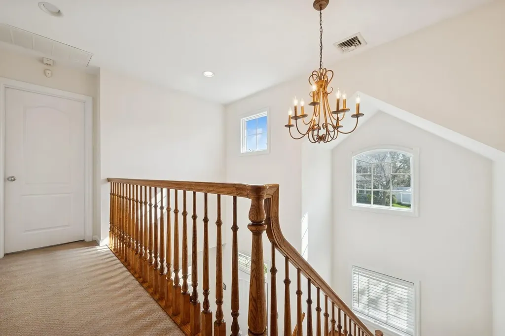 1334 Martin Drive Wantagh NY 11793