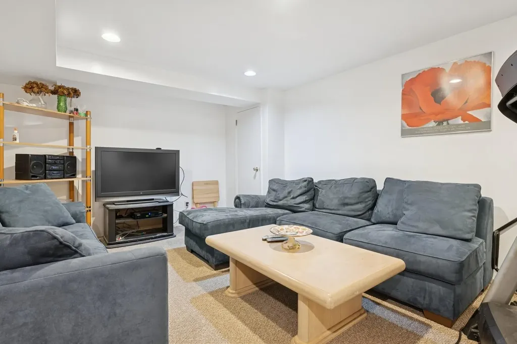 1334 Martin Drive Wantagh NY 11793