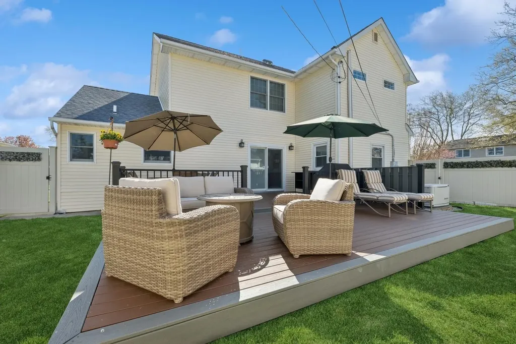 1334 Martin Drive Wantagh NY 11793