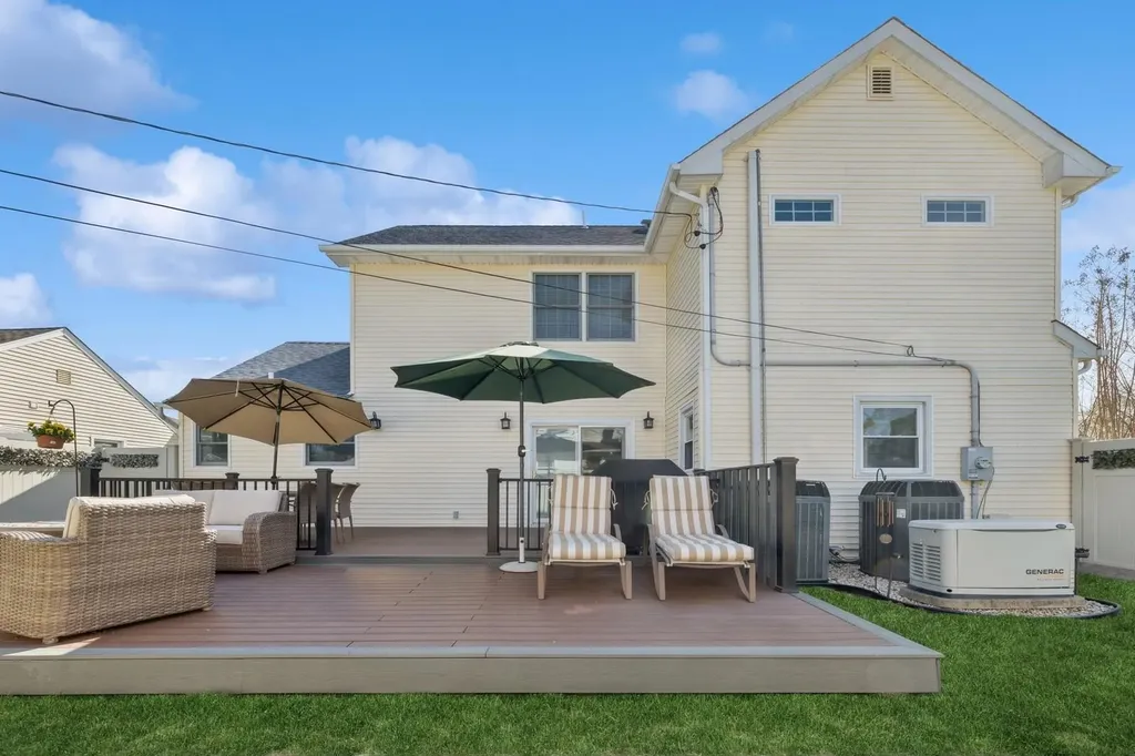 1334 Martin Drive Wantagh NY 11793