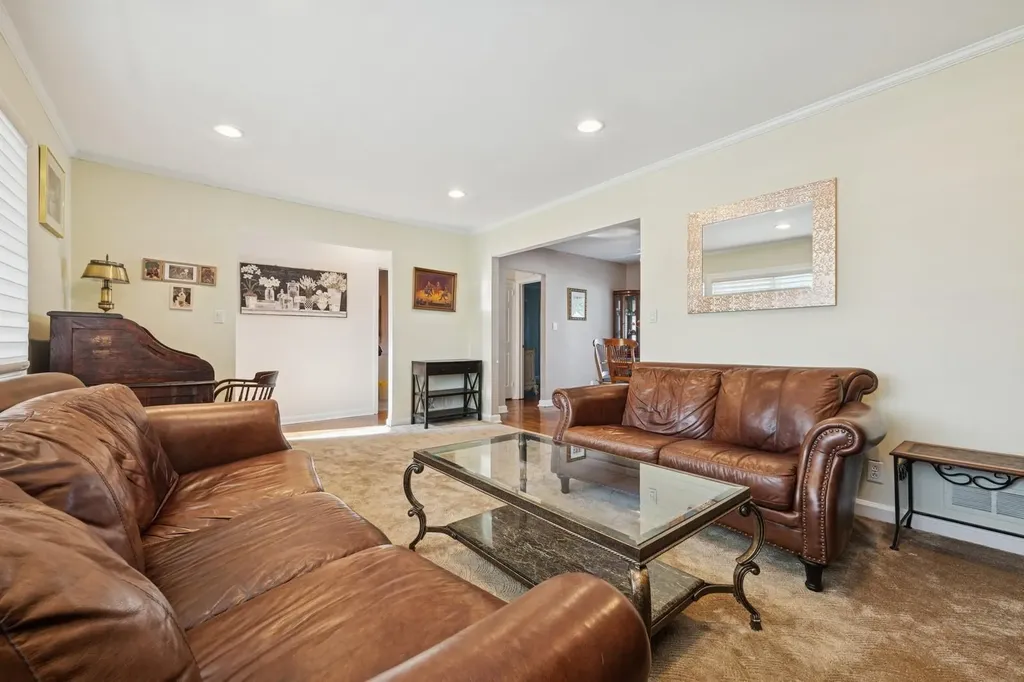 1334 Martin Drive Wantagh NY 11793