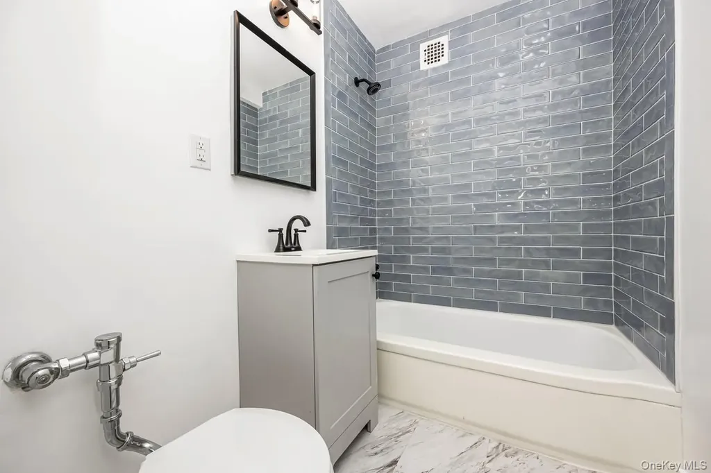 67-50 Thornton Place Forest Hills NY 11375