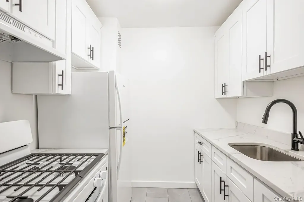 67-50 Thornton Place Forest Hills NY 11375