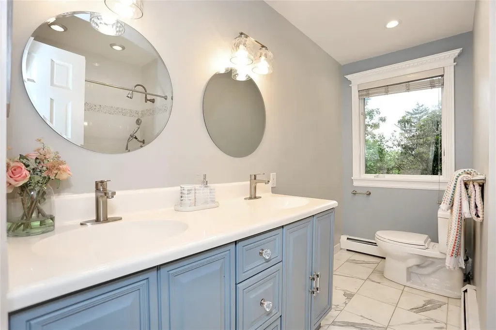 18 Oakwood Terrace Spring Valley NY 10977