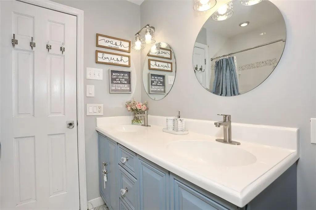 18 Oakwood Terrace Spring Valley NY 10977