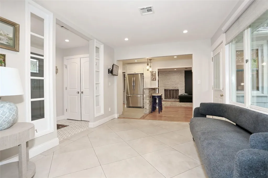 18 Oakwood Terrace Spring Valley NY 10977