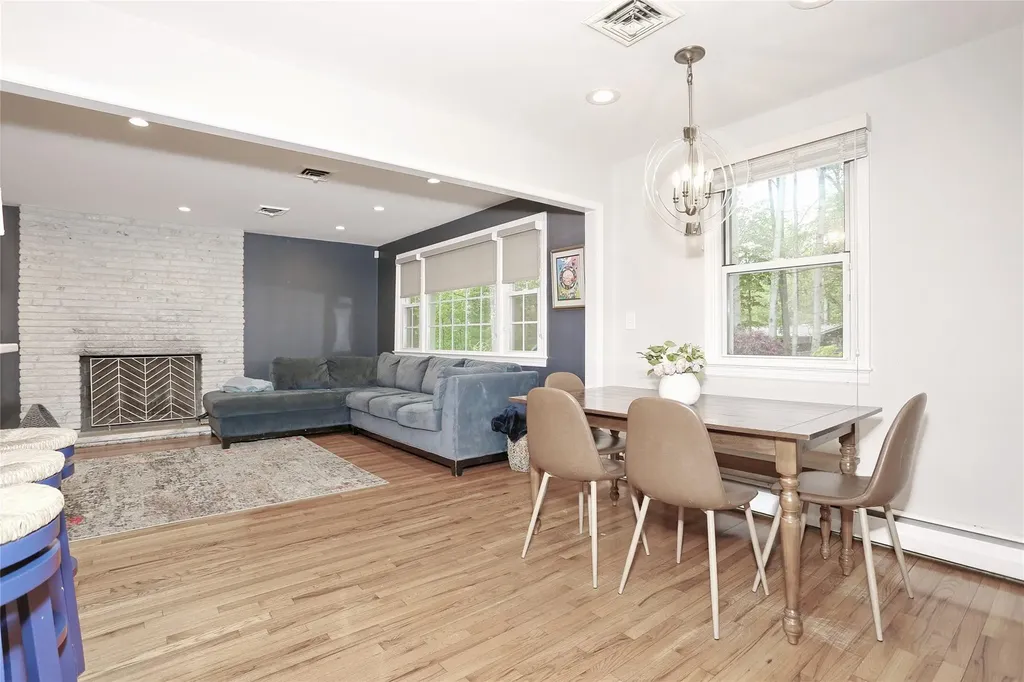 18 Oakwood Terrace Spring Valley NY 10977