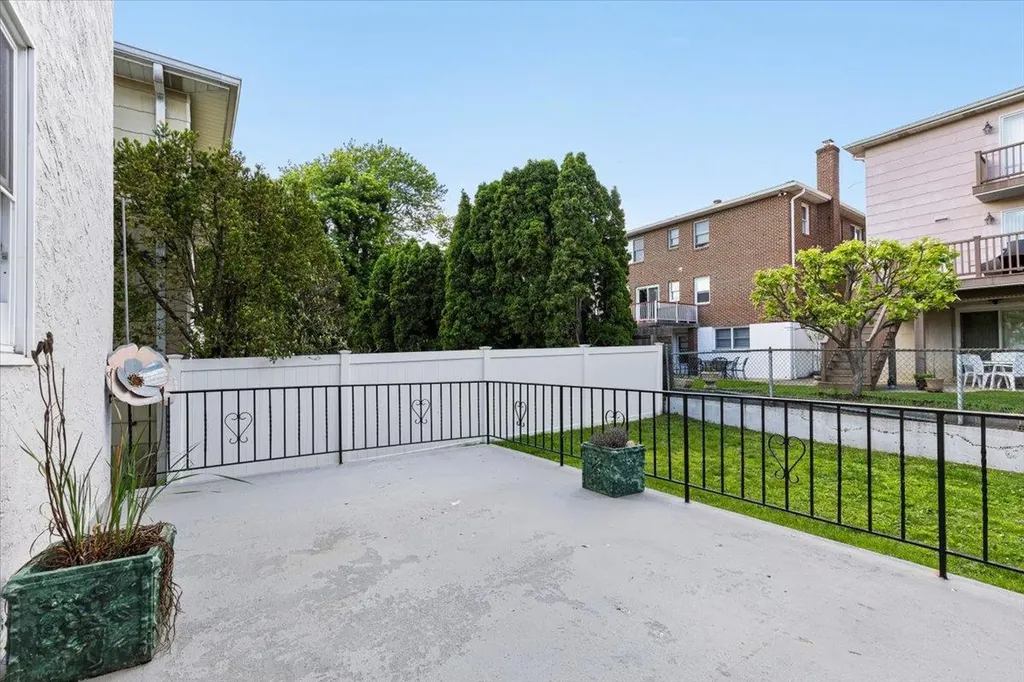 492 Main Street E West Harrison NY 10604