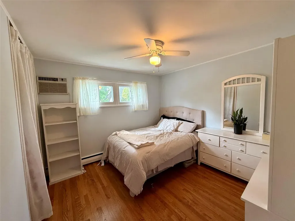 1122 Olive Place North Bellmore NY 11710