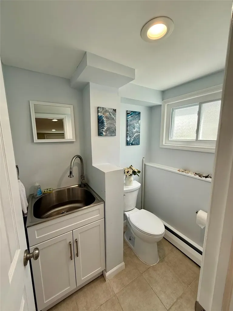 1122 Olive Place North Bellmore NY 11710