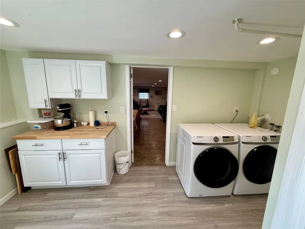1122 Olive Place North Bellmore NY 11710