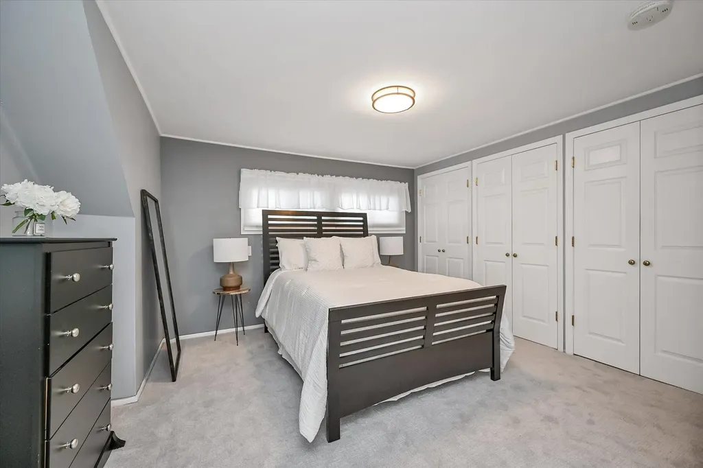 12 Spoke Lane Levittown NY 11756
