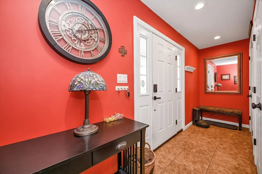 12 Spoke Lane Levittown NY 11756