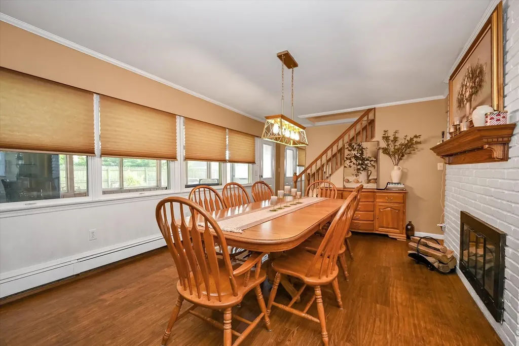 12 Spoke Lane Levittown NY 11756