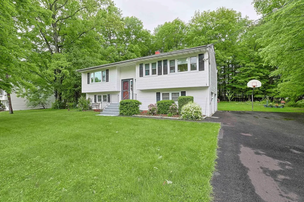 10 Cregan Place Monroe NY 10950