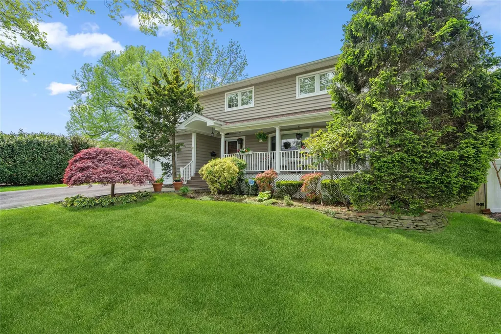 110 Cayuga Place Jericho NY 11753