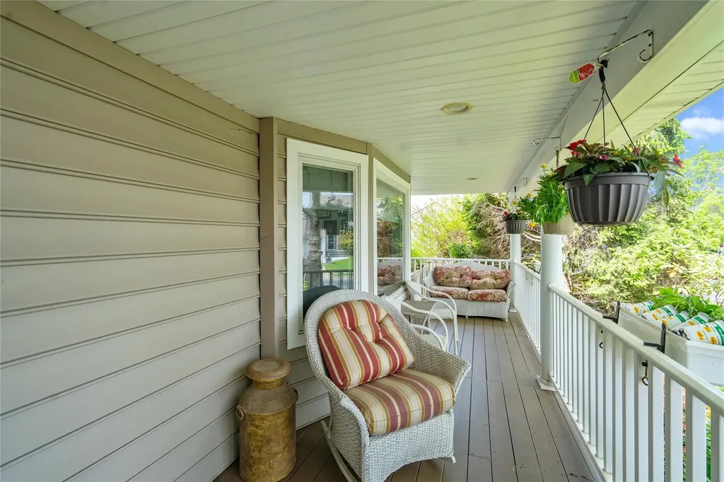 110 Cayuga Place Jericho NY 11753