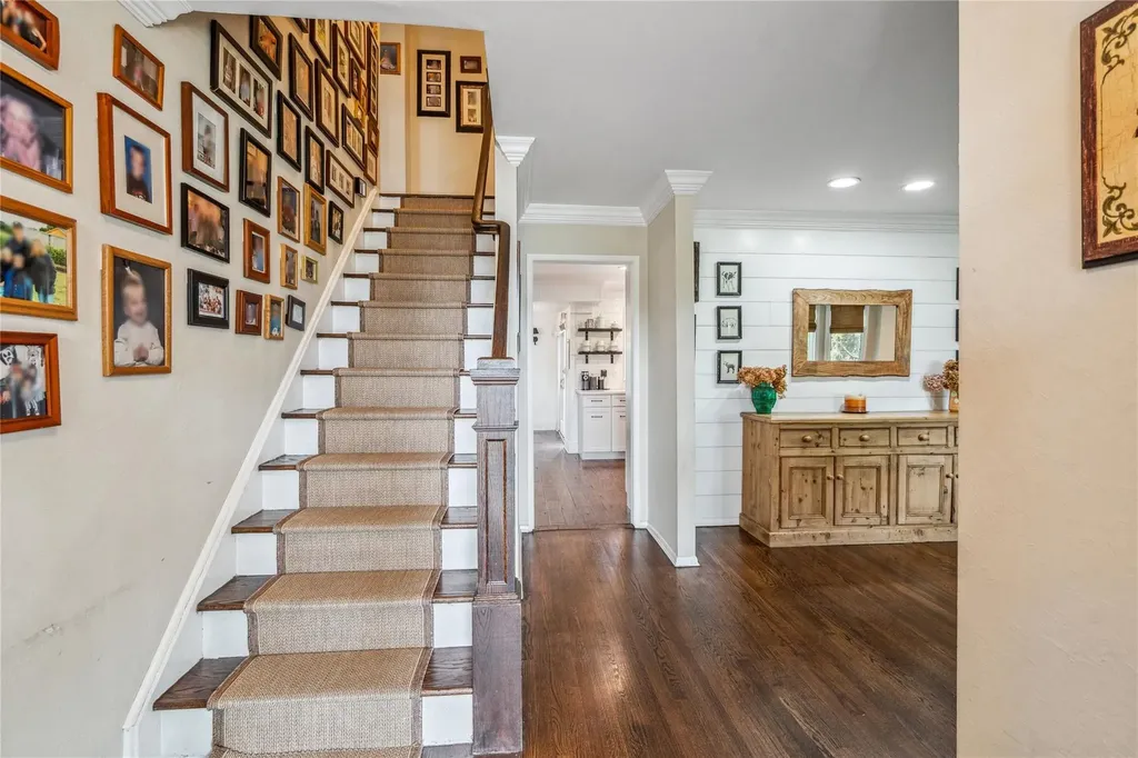 110 Cayuga Place Jericho NY 11753