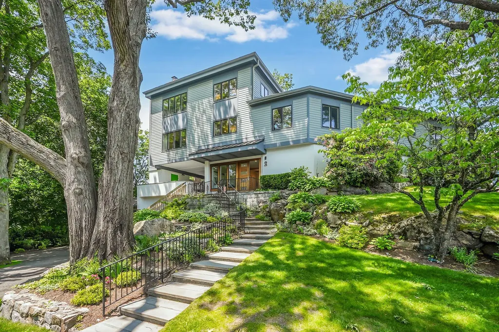 2 Lundy Lane Larchmont NY 10538
