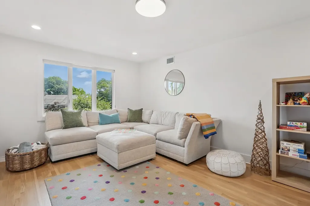 2 Lundy Lane Larchmont NY 10538