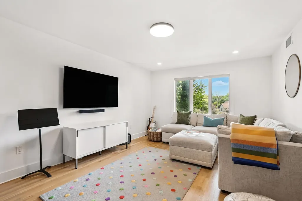 2 Lundy Lane Larchmont NY 10538