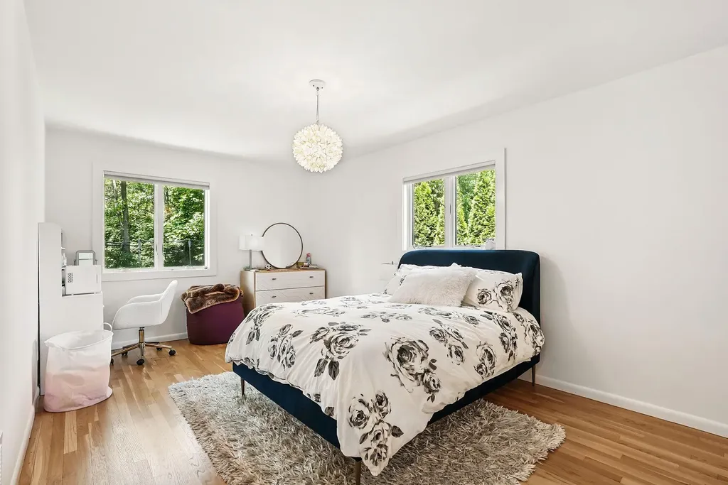 2 Lundy Lane Larchmont NY 10538