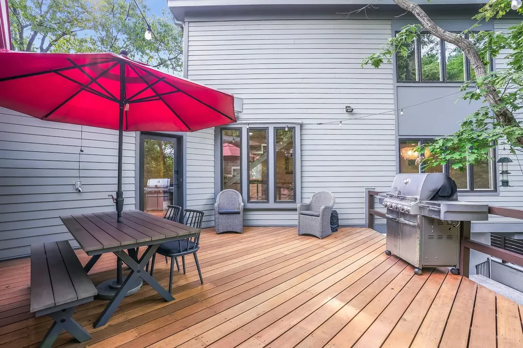 2 Lundy Lane Larchmont NY 10538