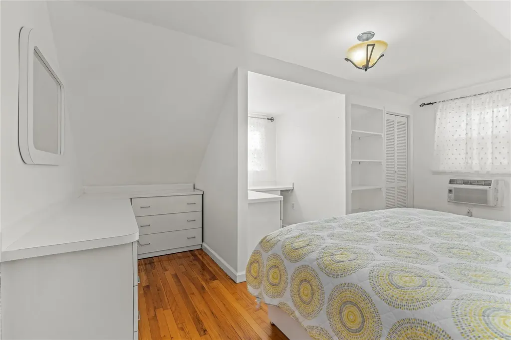 64 Chester Road Lynbrook NY 11563