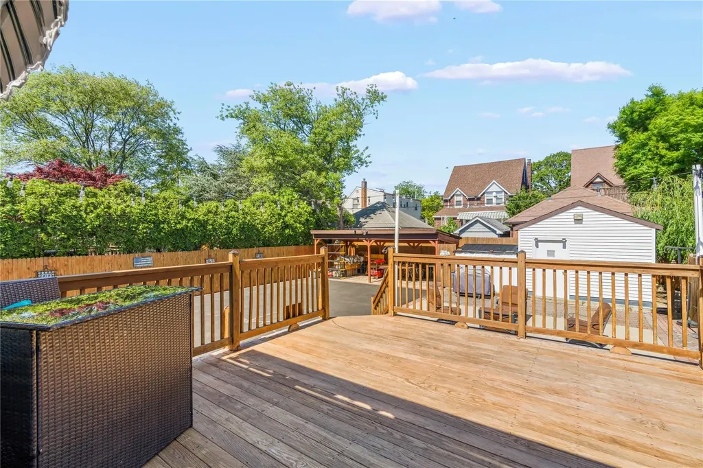 64 Chester Road Lynbrook NY 11563