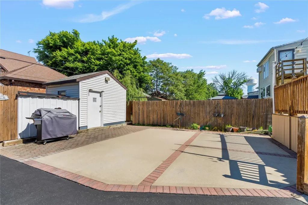 64 Chester Road Lynbrook NY 11563