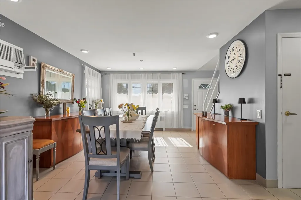64 Chester Road Lynbrook NY 11563